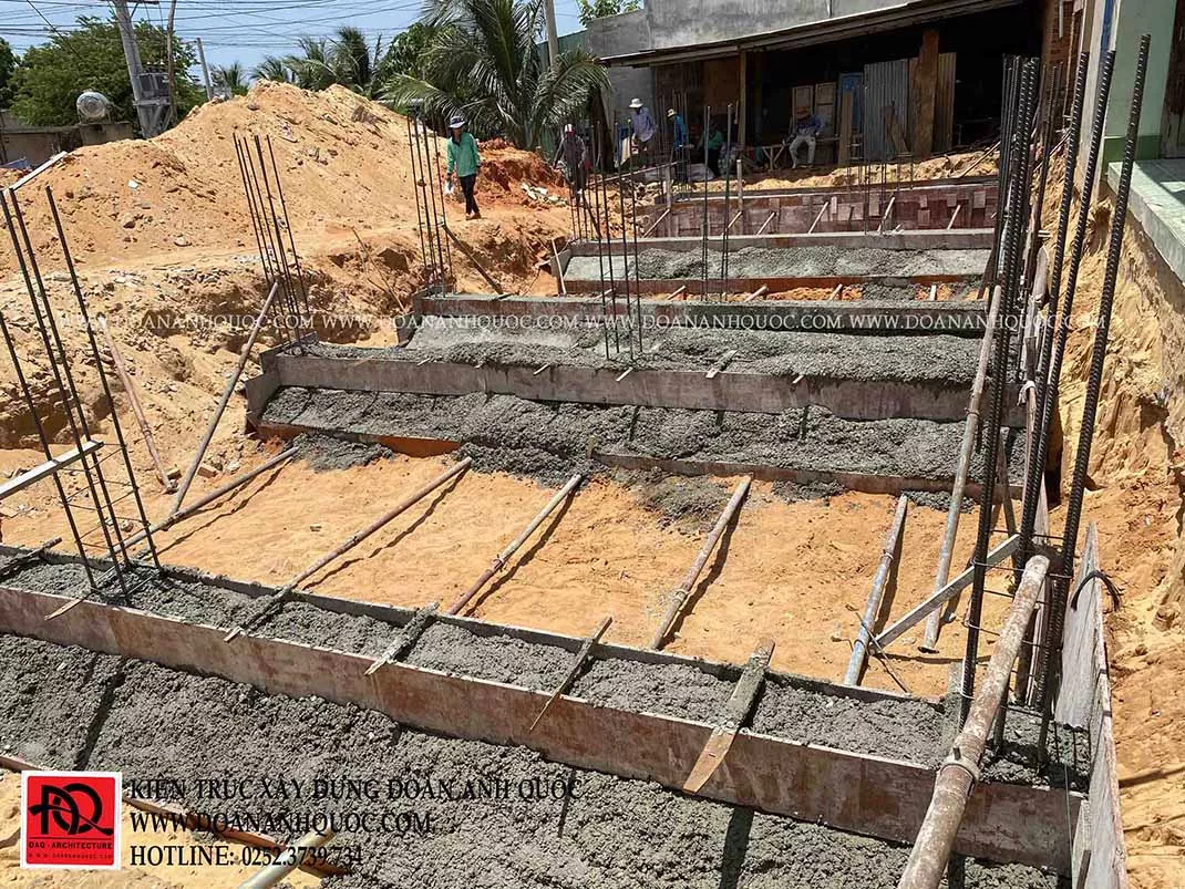 thi công móng băng nhà phố hiện đại 3 tầng